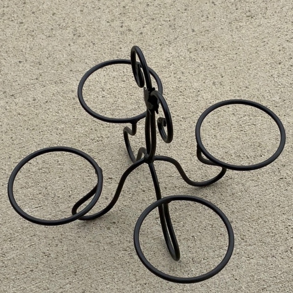 Longaberger wrought iron dessert bowl holder